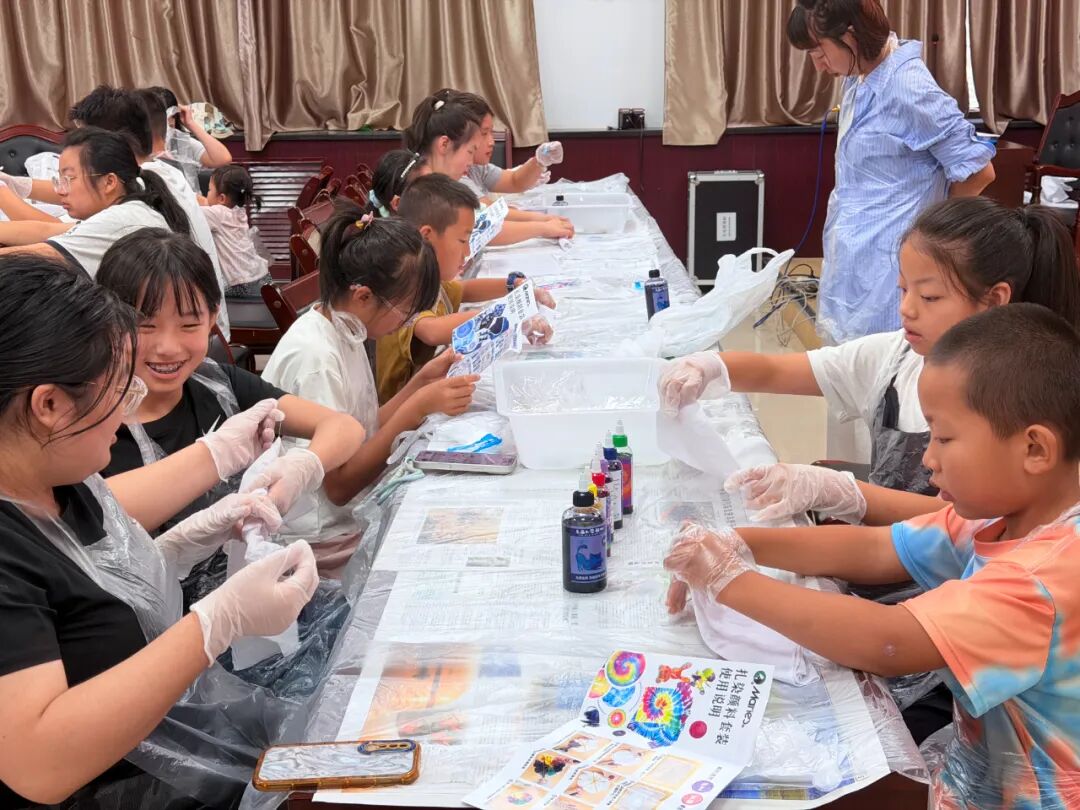 非遗扎染润童心 指尖生花传文脉&mdash;&mdash;成县博物馆开展非遗体验主题社教活动